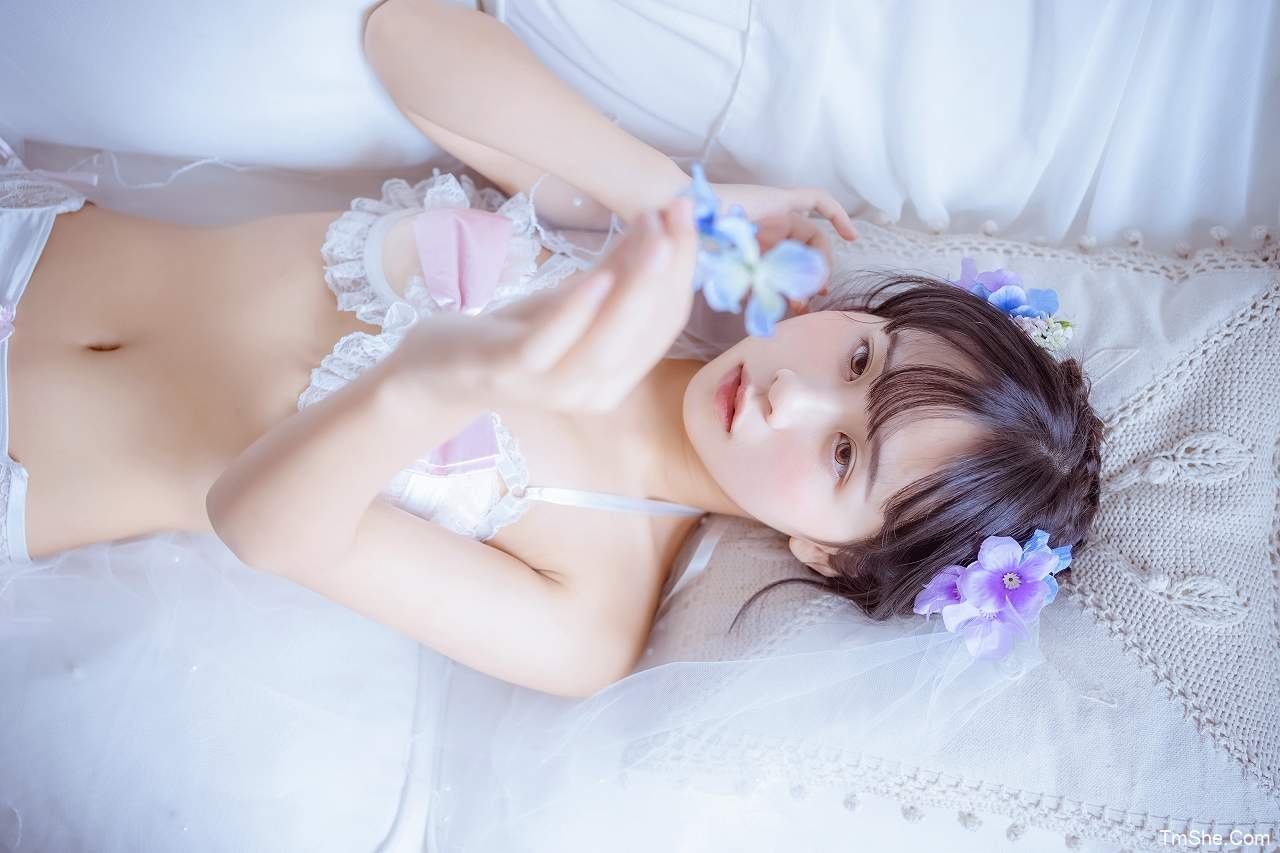 「萌芽儿」白婚纱 – 蝴蝶结内衣(23P/209MB)