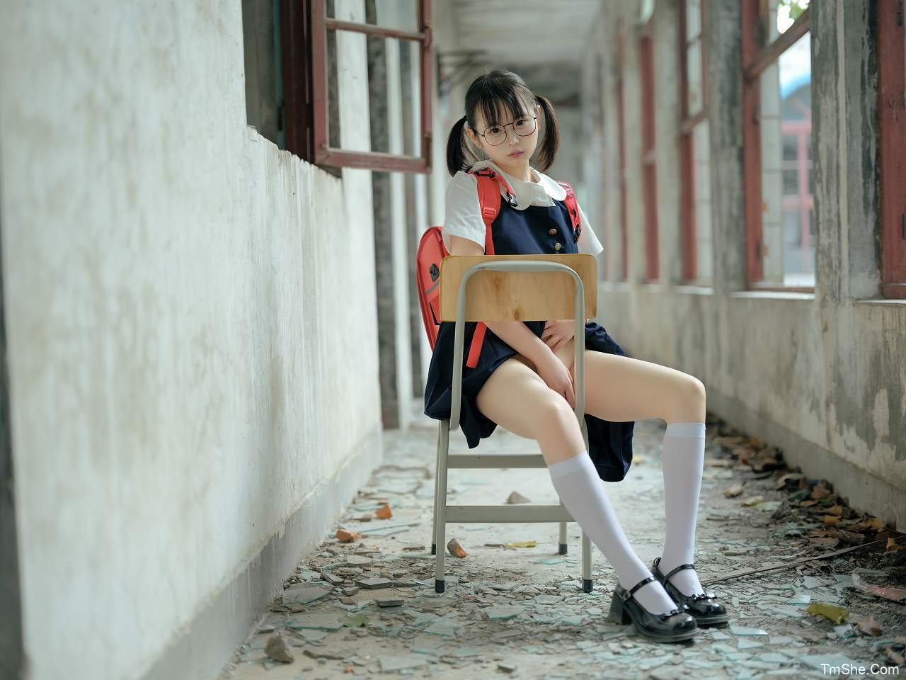 「幼水铃衣」摄影作品 – 失乐园(90P/1.55GB)