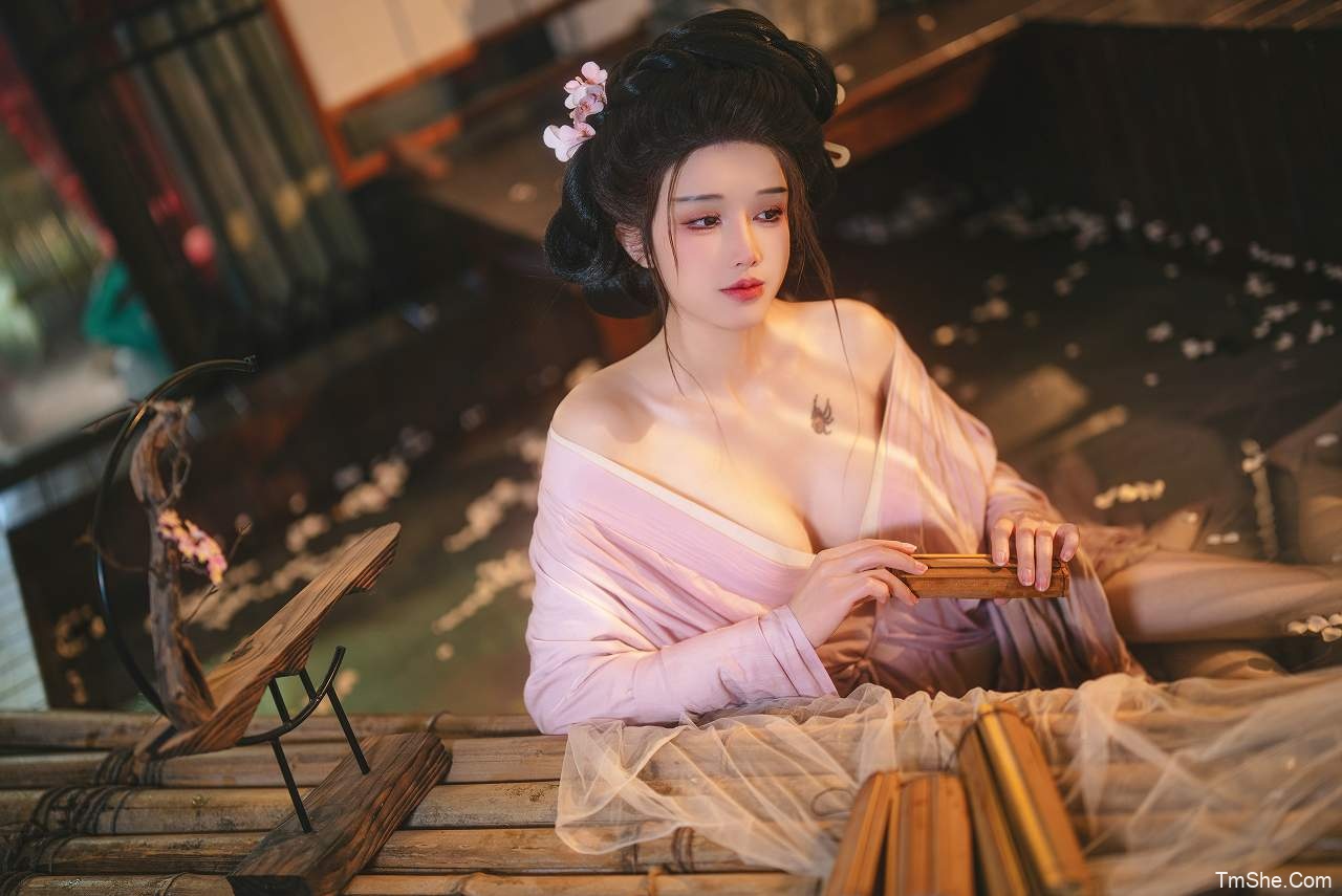 「鹿八岁baby」视图 – 烟雨暮(179P/1V/1.55GB)