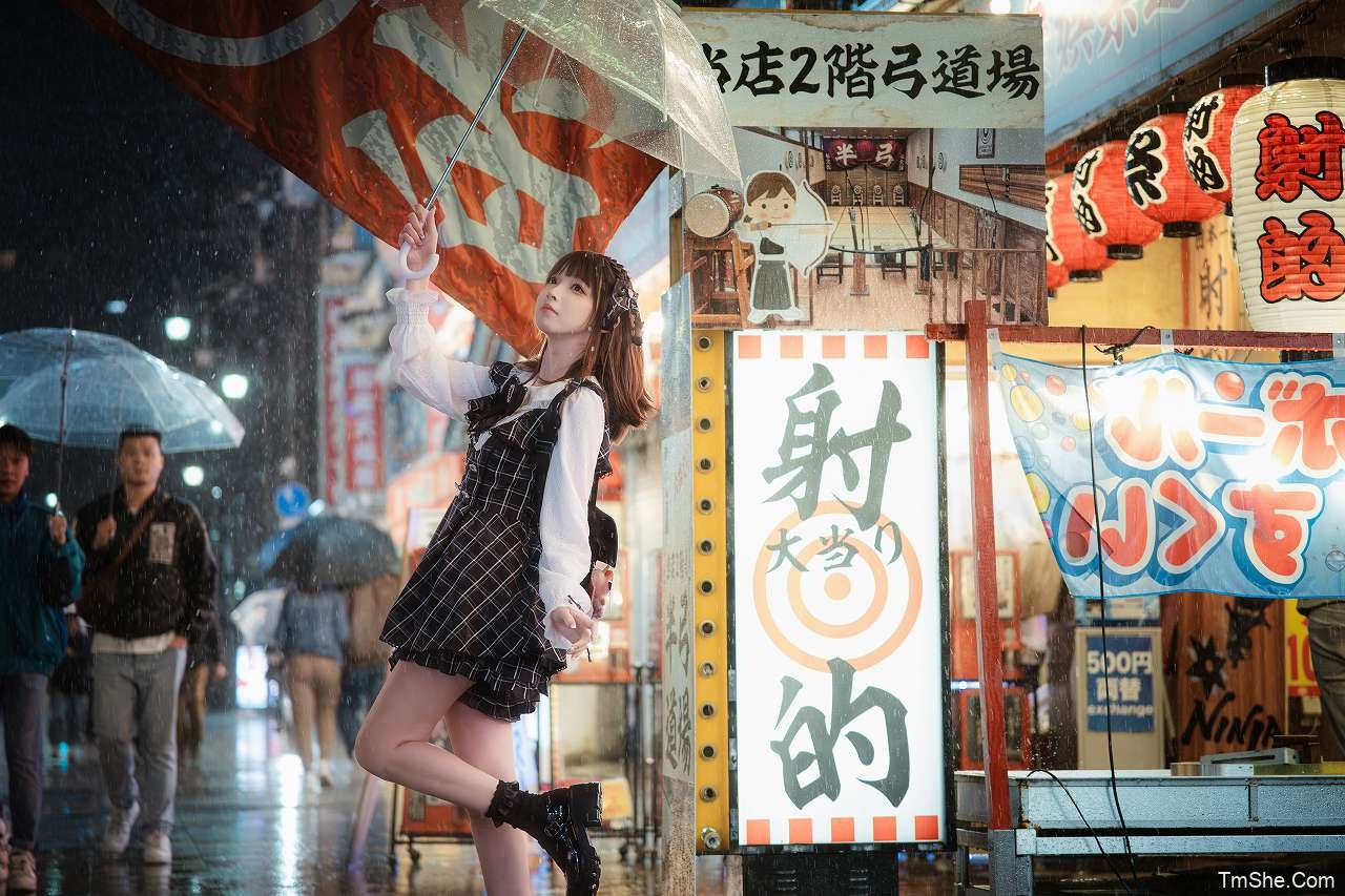 「祖木子」日本旅拍 – 通天阁雨夜(66P/1.18GB)