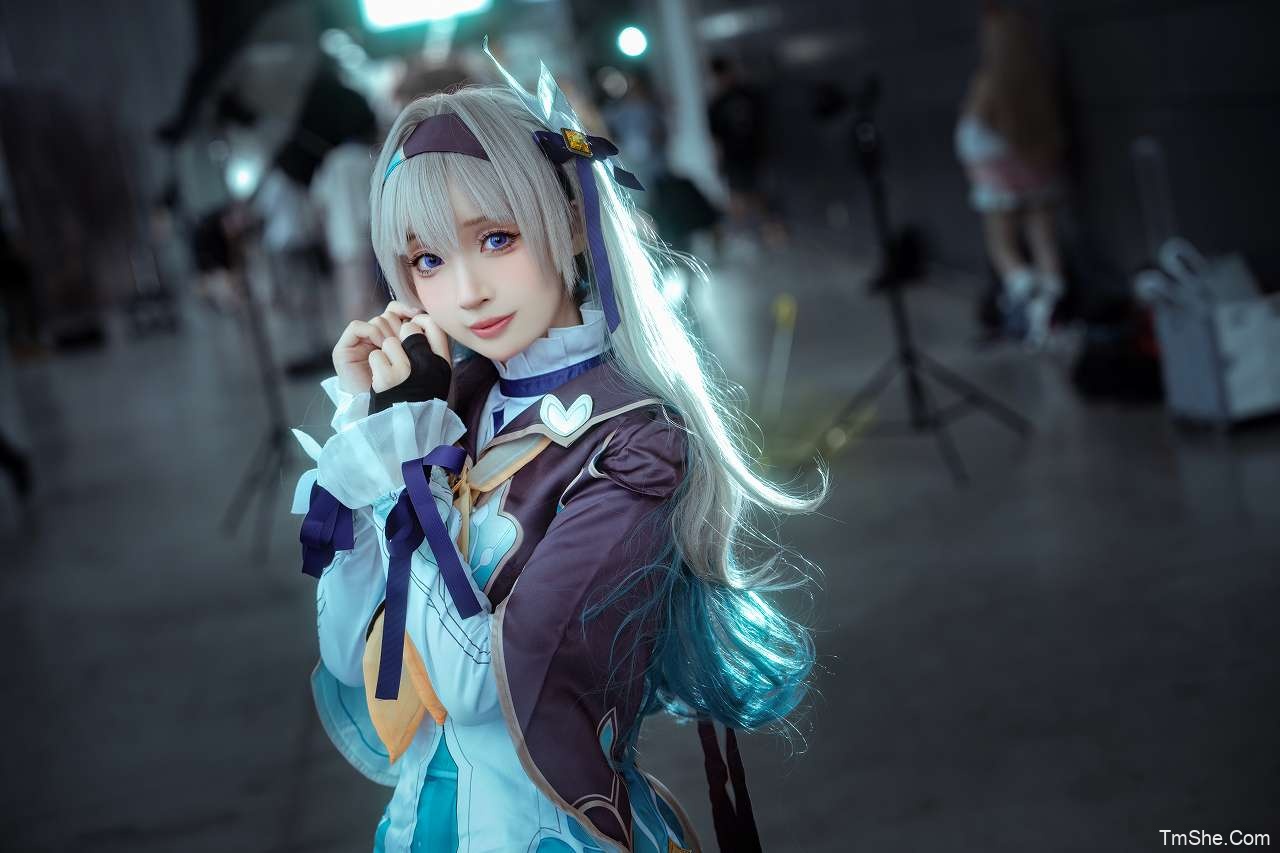 「祖木子」萤火虫漫展 流萤 + 维里奈(21P/229MB)