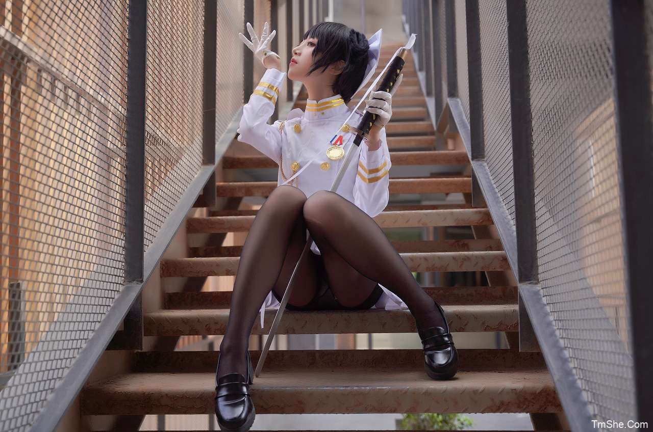 「白露很白」绘画参考 – 高雄制服(28P/190MB)