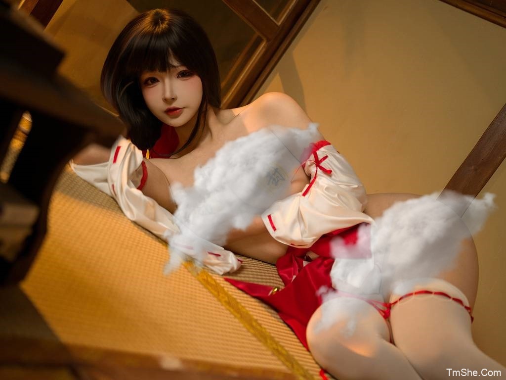 「yuuhui玉汇」摄影作品 – 神乐巫女の试炼(138P/3V/1.70GB)