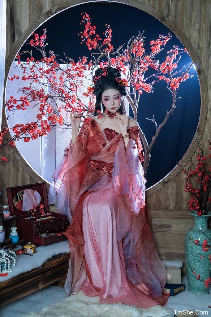 「奈汐酱nice」摄影作品 – 醉梅(90P/1V/3.45GB)-图萌社