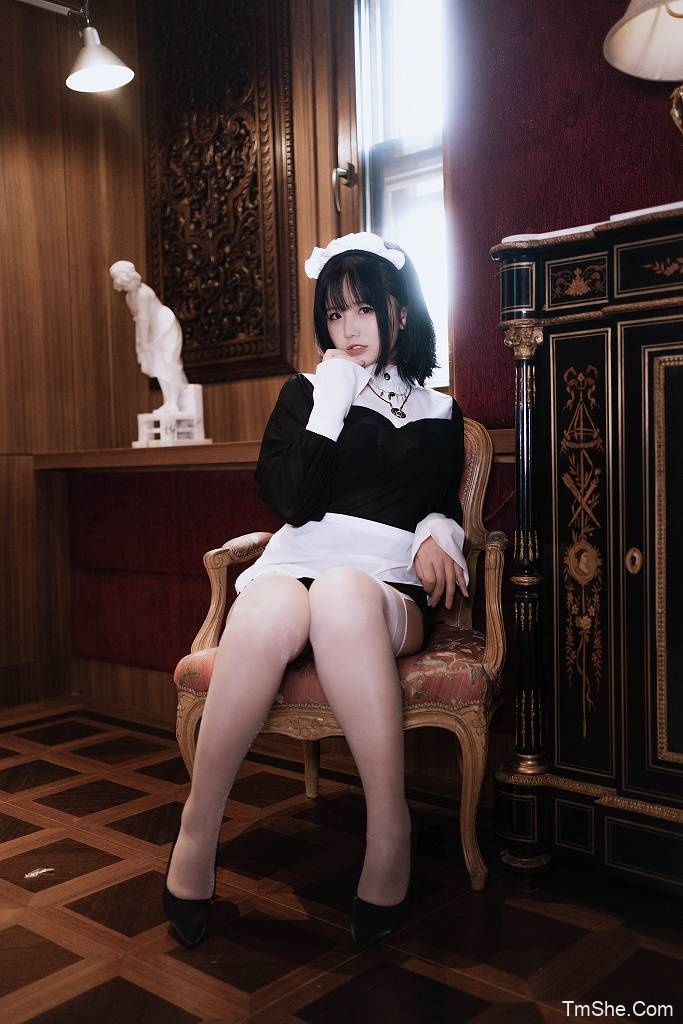 「阿半今天很开心」电子素材 – 白丝女仆(46P/1.47GB)-图萌社