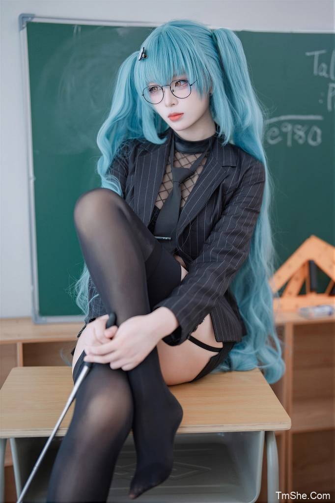 「轩萧学姐」Nikke胜利女神 – 普丽瓦蒂(104P/1V/1.31GB)-图萌社