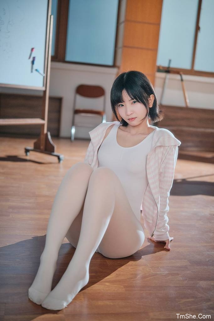 「KeyKeyKiYoMi」视图 – 26年6月特辑(17P/5V/2.32GB)-图萌社