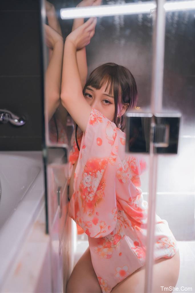 「浅安安」摄影素材 – 粉色和服(26P/585MB)-图萌社