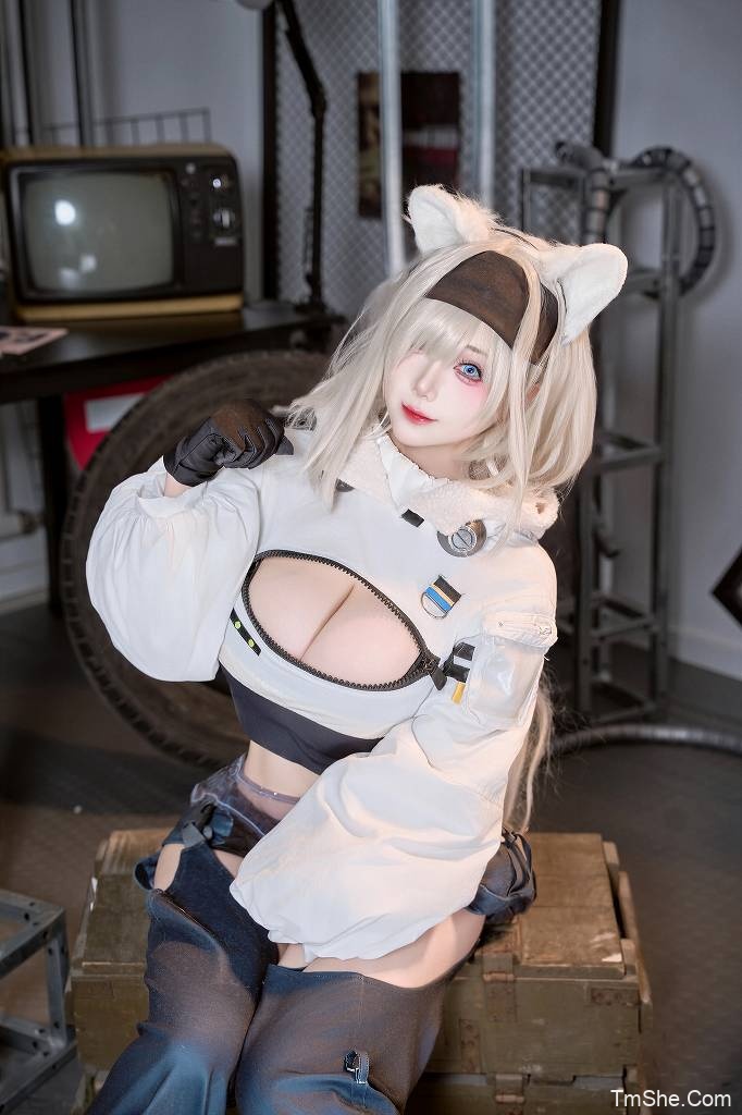 末夜787(修修猫ww)明日方舟 – 极光(25P/431MB)-图萌社