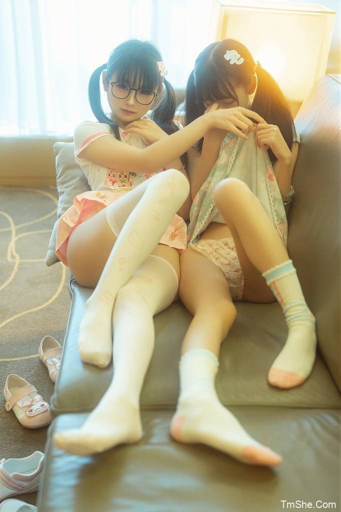 「幼水铃衣」 绘画参考素材 – 闺蜜(48P/715MB)-图萌社