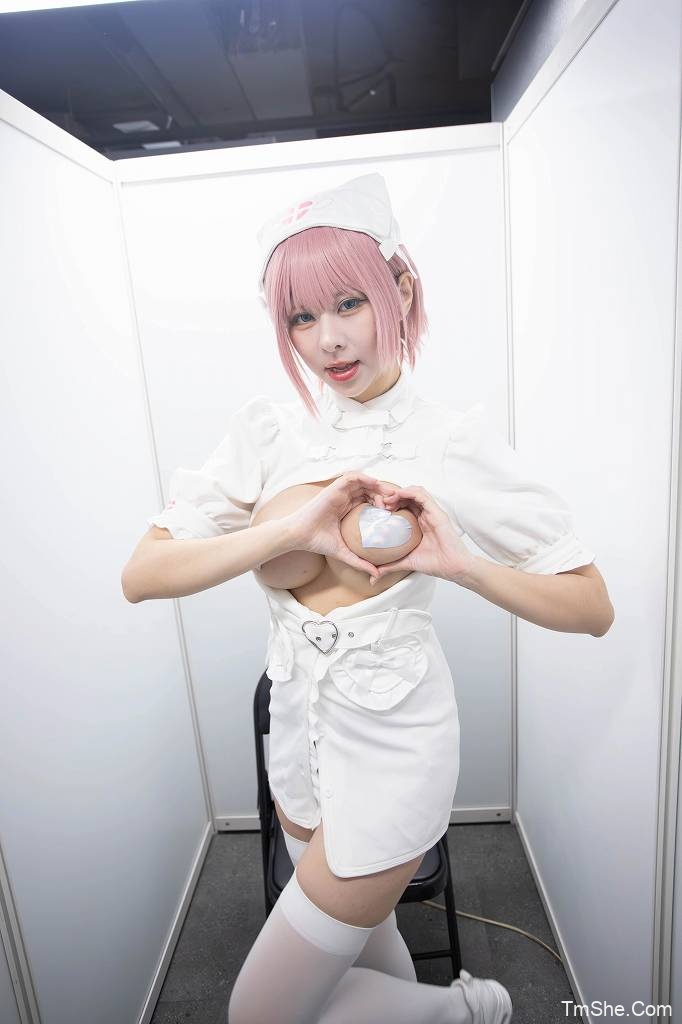 「小空sora」绘画素材 – 护士一花(18P/86MB)