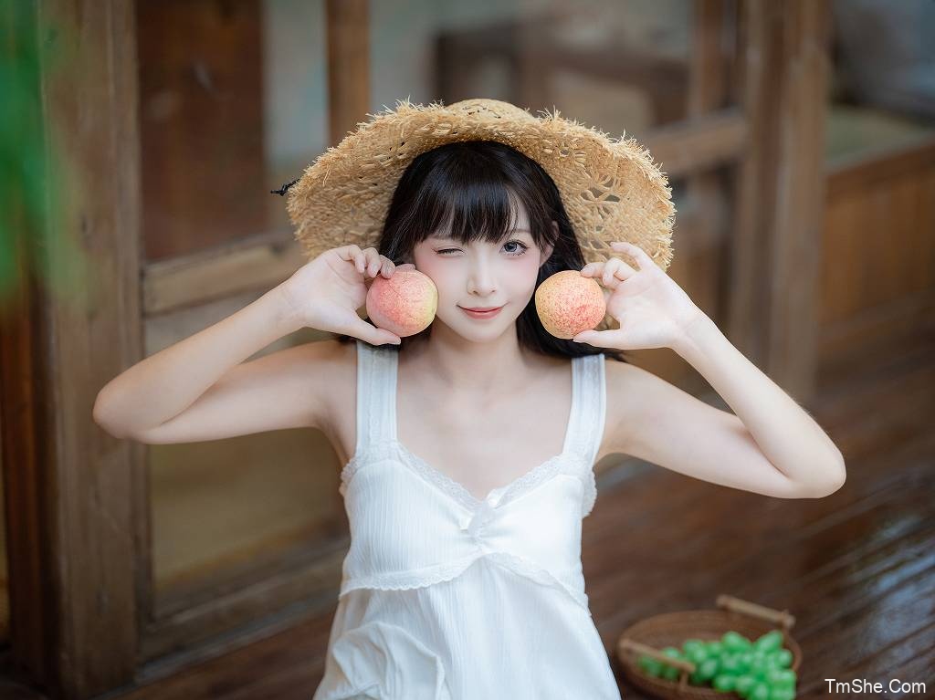 「祖木子」摄影素材 – 庭院草帽睡衣(19P/996MB)