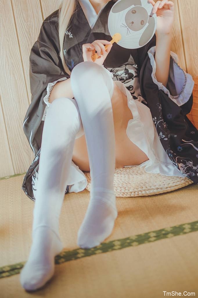 「COSER衣衣」COS电子素材 – 4组(42P/220MB)-图萌社