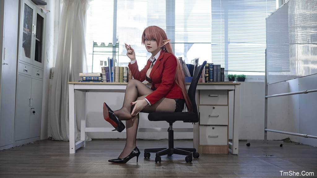 「隼隼子」绘画素材 – 约克公爵(80P/4V/1.43GB)