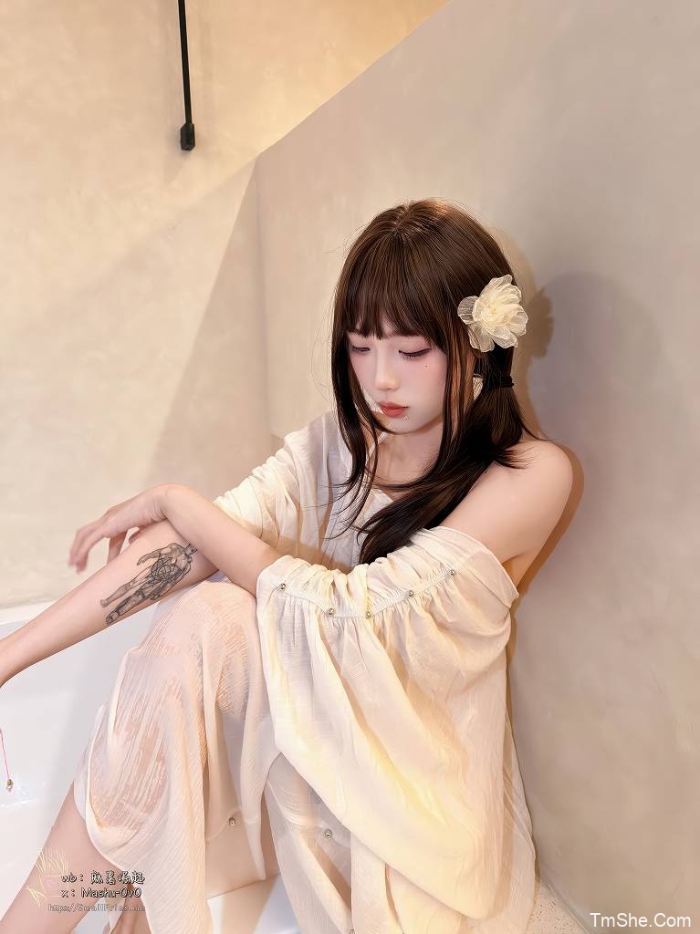 「麻薯好吃」电子素材 – 水中月 中秋(95P/1.10GB)-图萌社